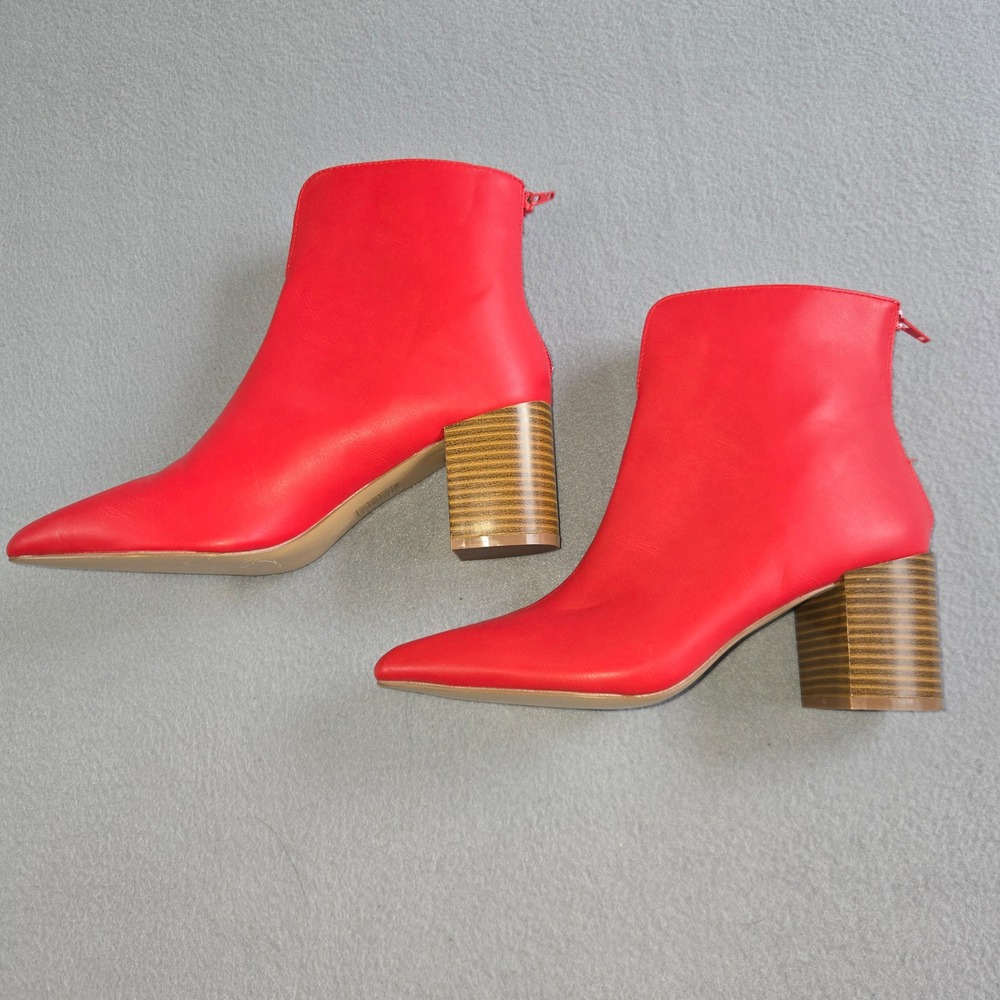 Journee Collection Ankle Boots Women 7.5 Red Pointed Toe V-Cut Block Heel Bootie - Picture 3 of 9